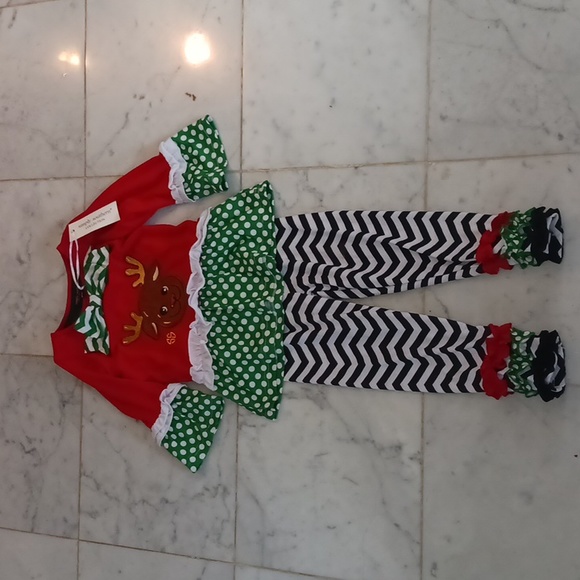 Simply Southern Christmas outfit NWT - Picture 1 of 5